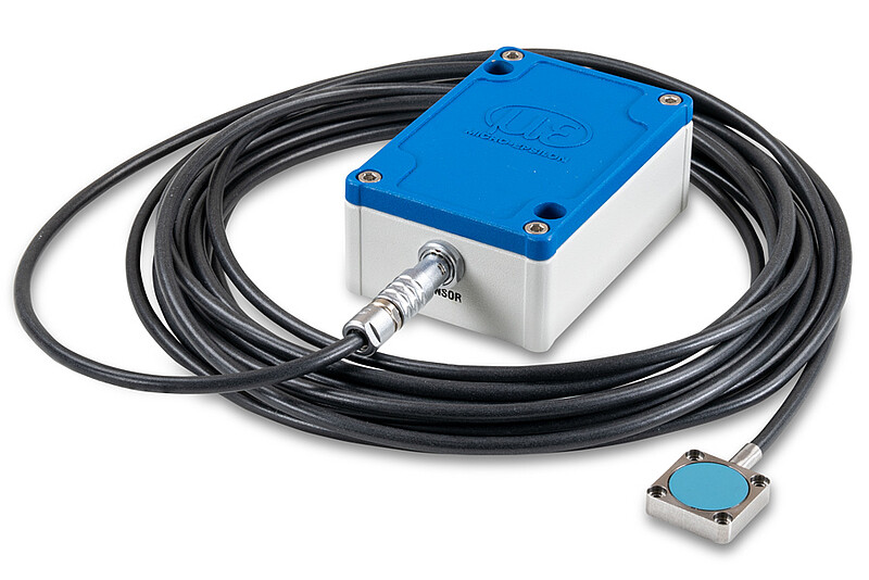 アナログ出力搭載の能動静電容量式測定システム